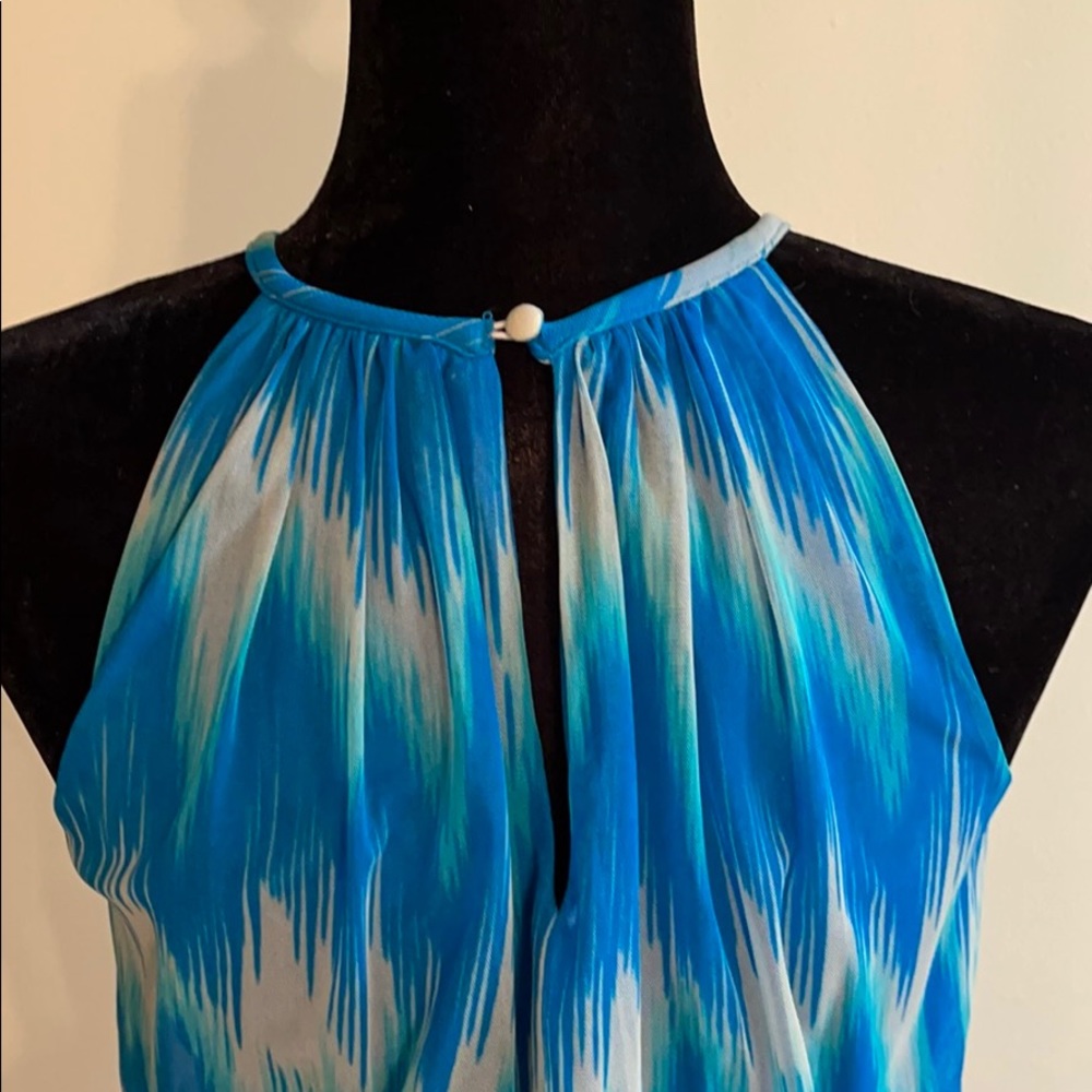 Dress - Picture 5 of 5